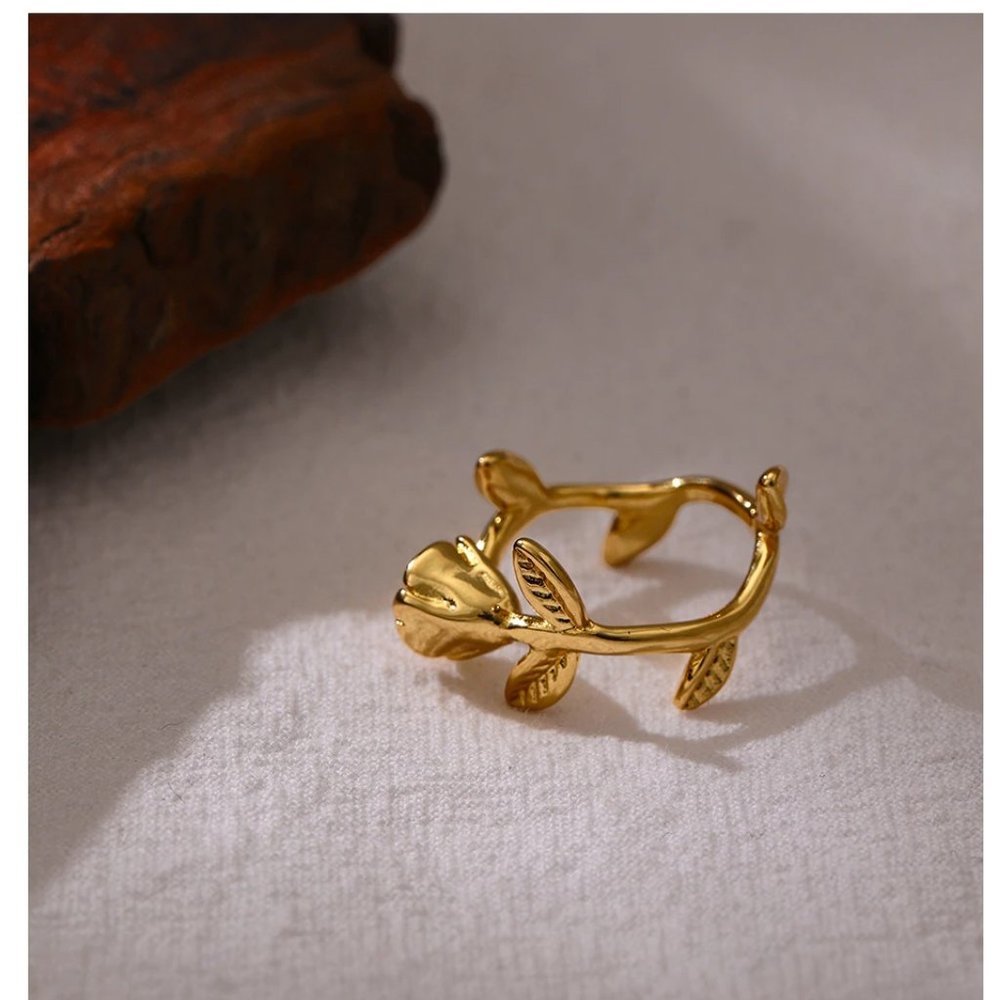 NEW 18K Gold Plated Rose Flower Leaf Resizable Ring - Picture 3 of 5